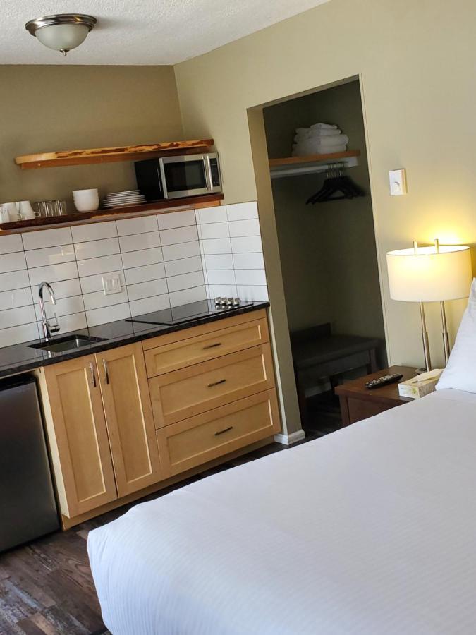 Alpine Inn & Suites Нелсън Екстериор снимка