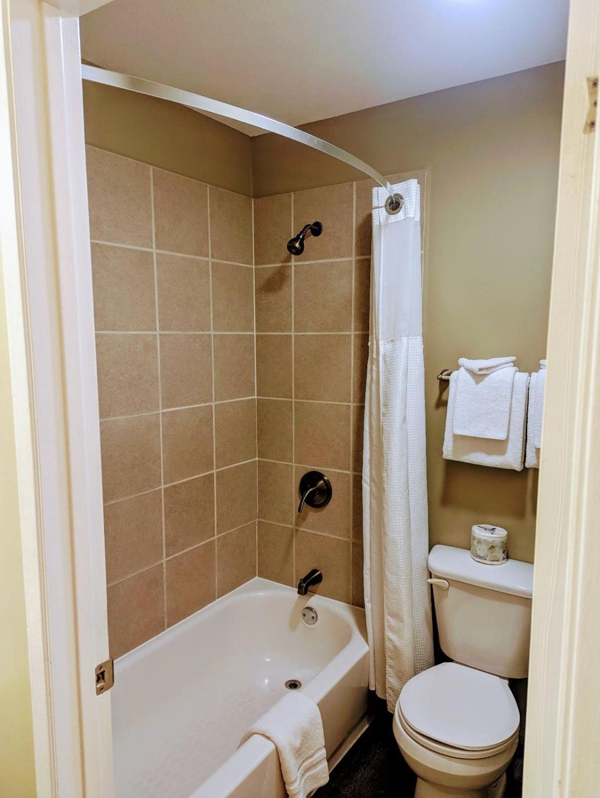 Alpine Inn & Suites Нелсън Екстериор снимка