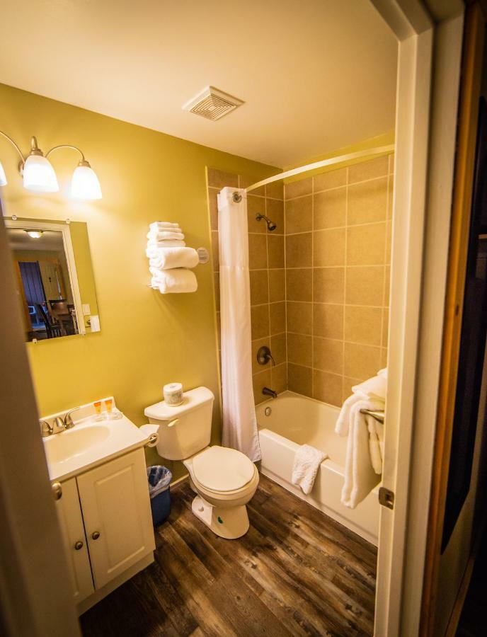 Alpine Inn & Suites Нелсън Екстериор снимка